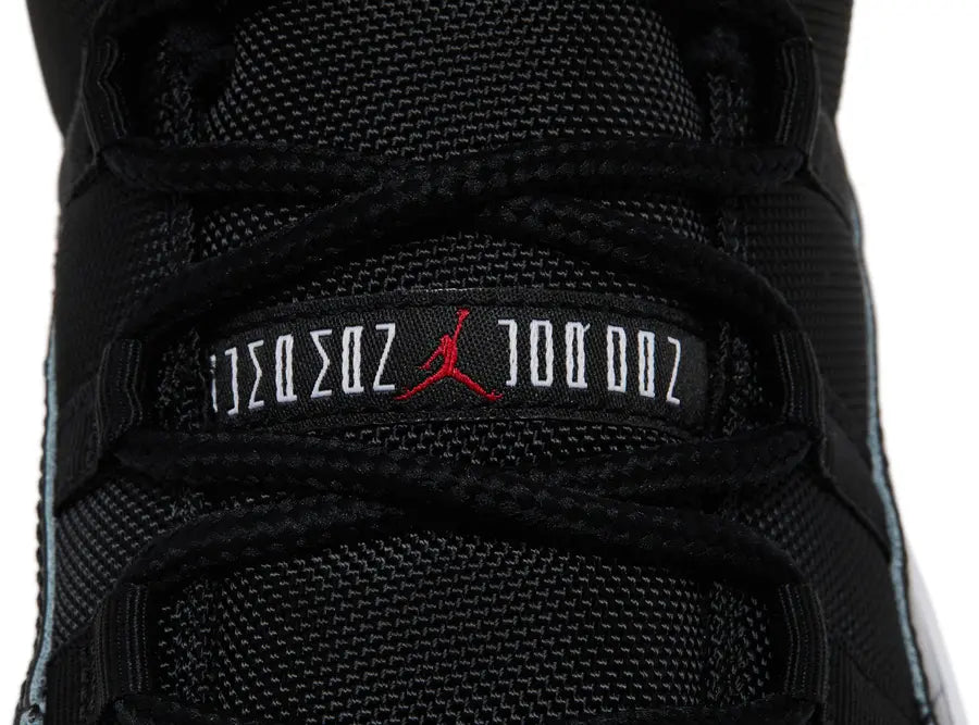 Jordan 11 Low Bred