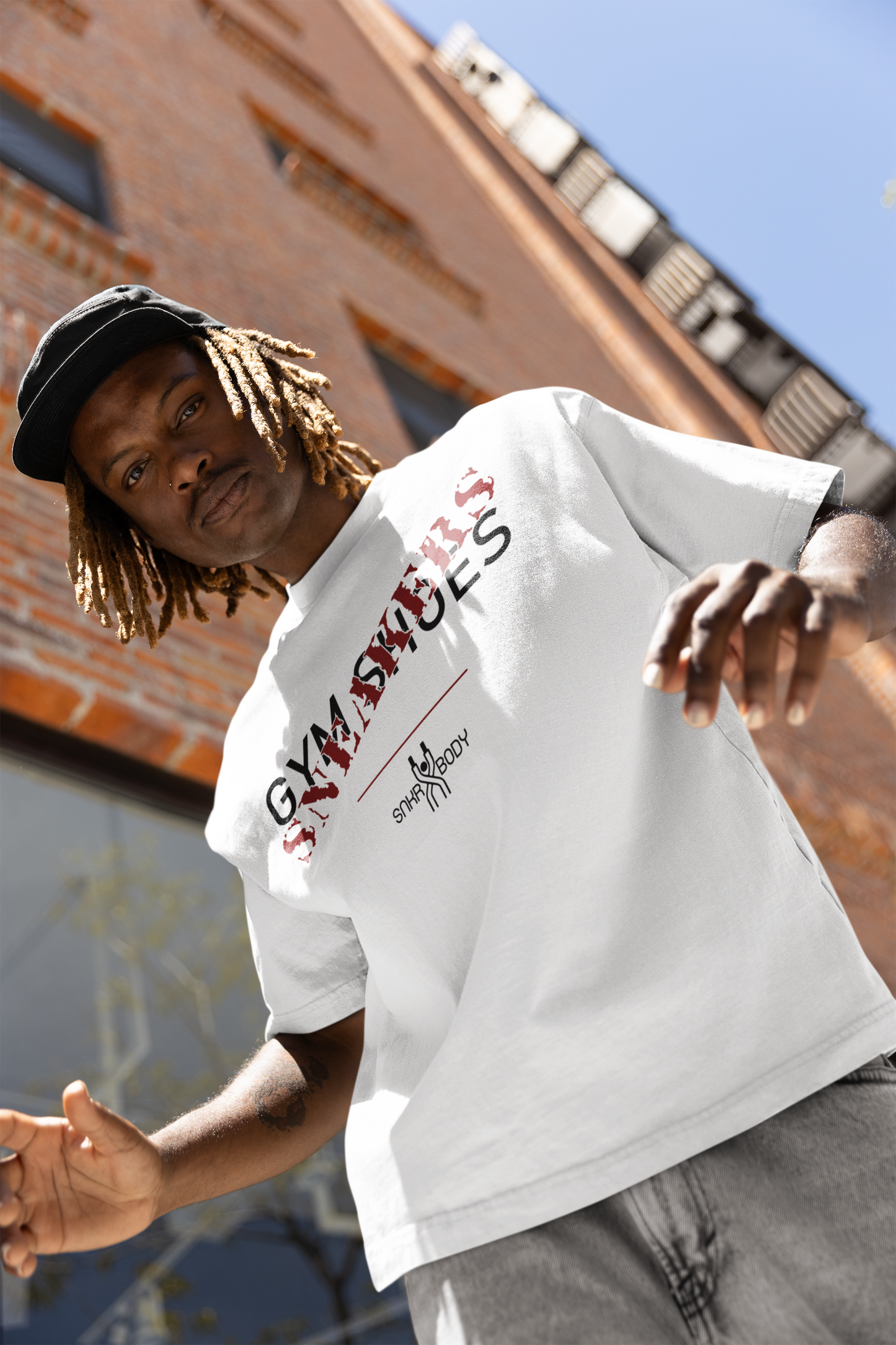 Sneakers Tee